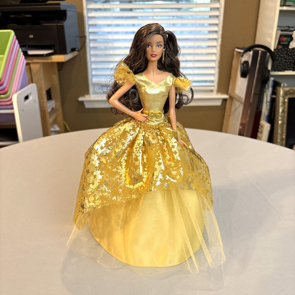 Mattel Holiday Barbie 2020 Brunette Doll Signature Series 12 in #GHT56 NRFB